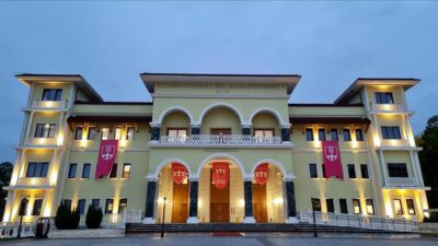 Sahte diploma soruşturmasının merkezine oturtulan Uluslararası Balkan Üniversitesi’nin Rektörü Prof.