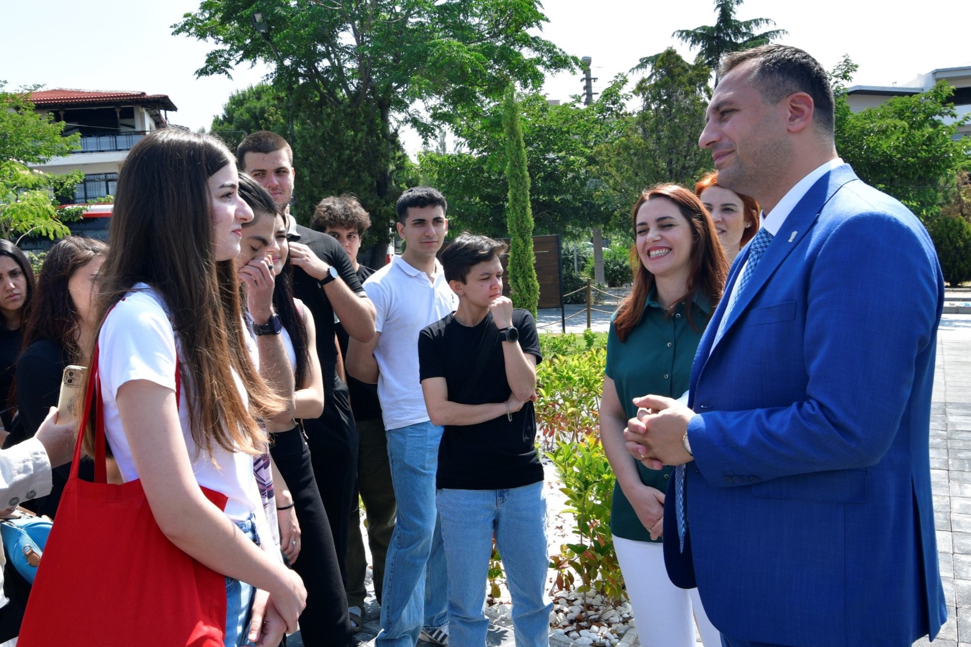 Bornova Belediyesi’nin ücretsiz eğitim desteği verdiği BELGEM, 2025-2026 Eğitim-Öğretim Yılı’na