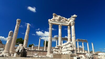 Bergama’nın Göçbeyli Mahallesi’nde bulunan arkeolojik alan, Bakanlık kararıyla 3. Derece