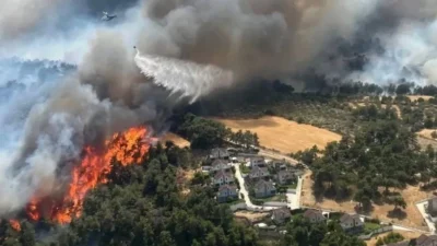Çanakkale'nin Bayramiç ilçesinde dün çıkan yangının kontrol altına alınması için