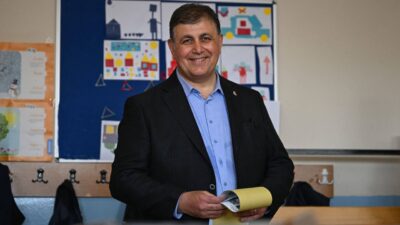 CHP’de kongre takvimi işlerken “tarafsızım” açıklaması yapan İzmir Büyükşehir Belediye