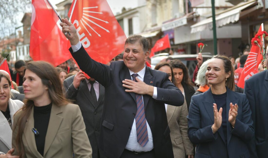 İzmir Büyükşehir Belediye Başkanı Cemil Tugay, CHP'de başlayan kongre sürecinde