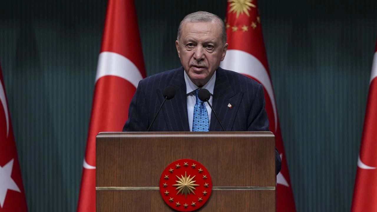 Cumhurbaşkanı Erdoğan, DEİK Genel Kurulu’nda yaptığı konuşmada hem ekonomideki rekorları