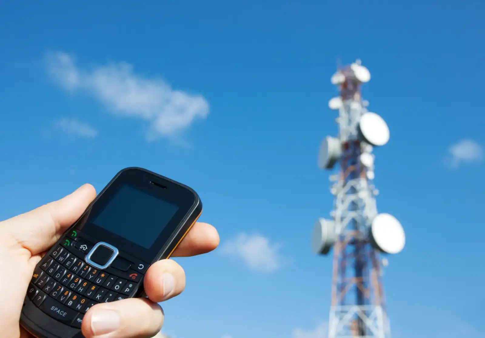Balıkesir Sındırgı'da meydana gelen 6,1 büyüklüğündeki depremin ardından GSM operatörleri