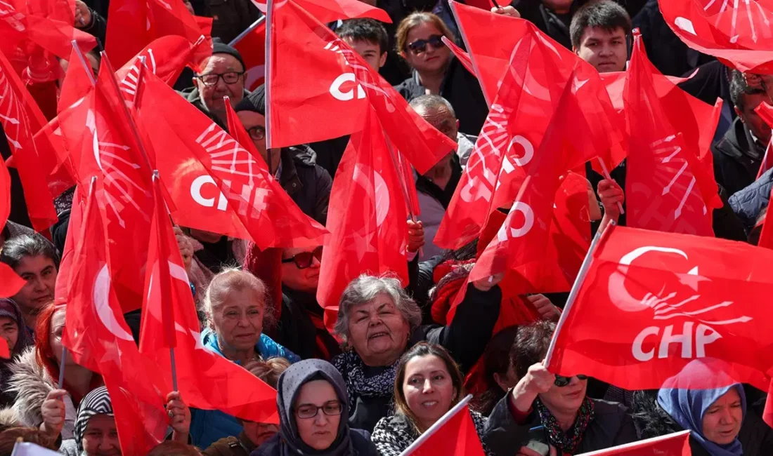 CHP, ağustos ayında 25 ekip ile 21 ilde yoğun saha