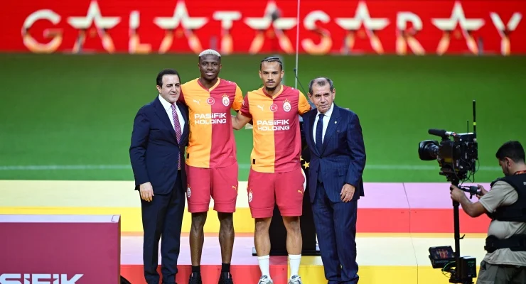 Galatasaray, yeni transferleri Victor Osimhen ve Leroy Sane için imza
