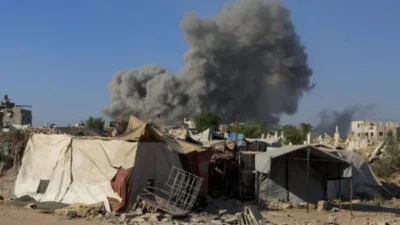 Gazze’de can kaybı 62 bini aştı, saldırılar hız kesmiyor. 