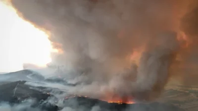 Çanakkale’nin Gelibolu ilçesindeki orman yangını nedeniyle tarihi alanların kuzey hattı