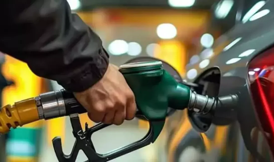 Brent petrol fiyatlarının yükselmesiyle birlikte akaryakıt fiyatlarında yeni zam kapıda.
