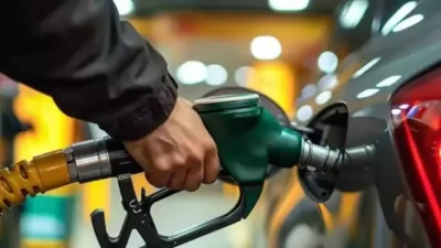 Brent petrol fiyatlarının yükselmesiyle birlikte akaryakıt fiyatlarında yeni zam kapıda.