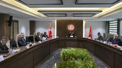 Yaklaşık 6.5 milyon memur ve memur emeklisinin merakla beklediği zam