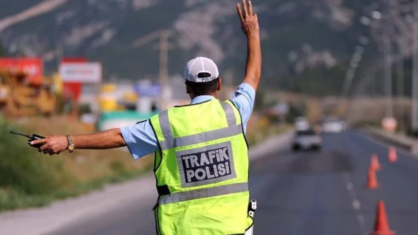 Zafer Bayramı’nın 103. yıl dönümü kutlamaları nedeniyle İstanbul’da birçok cadde