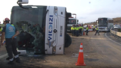 Kuzey Marmara Otoyolu’nda sabah saatlerinde meydana gelen kazada Tokat’tan Tekirdağ’a