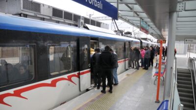 İzmir Banliyö Taşımacılığı Sistemi Ticaret A.Ş (İZBAN), kentte yüz binlerce