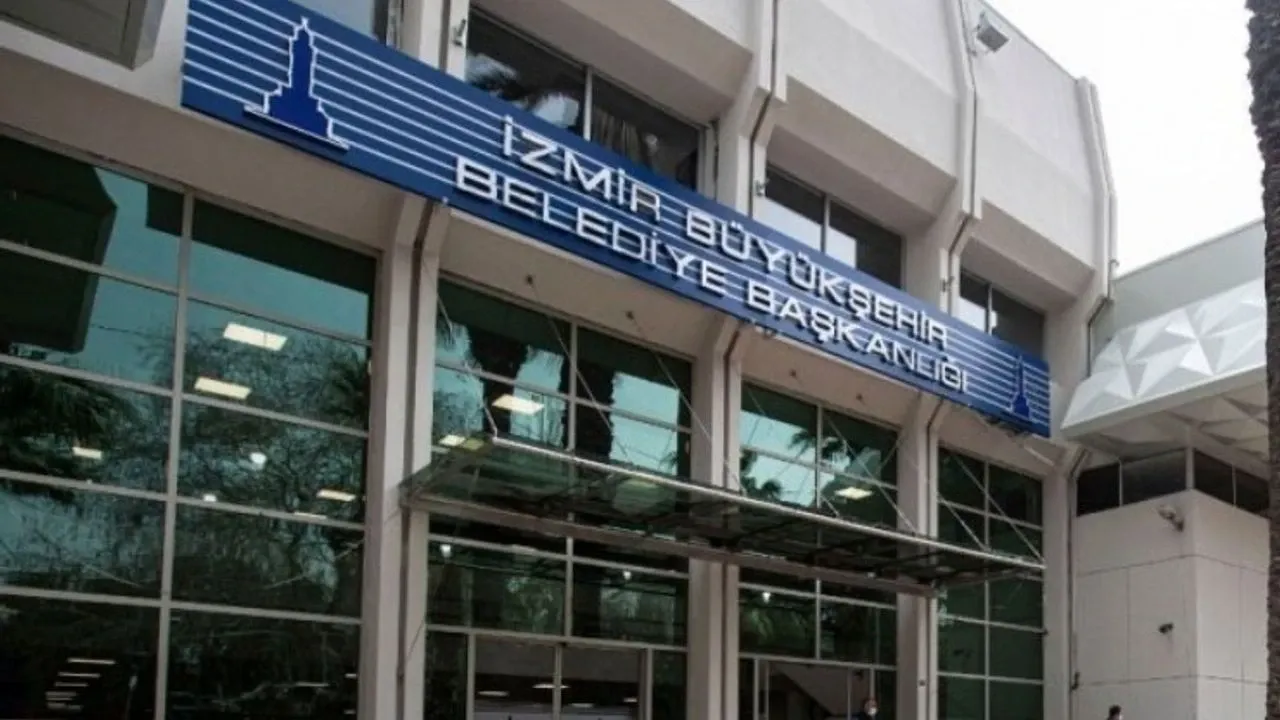 İzmir Büyükşehir Belediyesi'ne bağlı İZBETON’un Genel Müdürü Hüseyin Sezer, Belediye