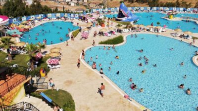 Hijyen standartlarını karşılamadığı için sağlık ekipleri tarafından mühürlenen Aqua Yaşam