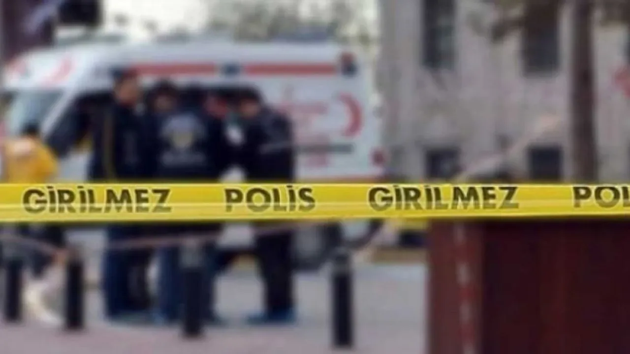 Kiraz ilçesinde bir eğlence mekanının önünde çıkan tartışma silahlı çatışmaya