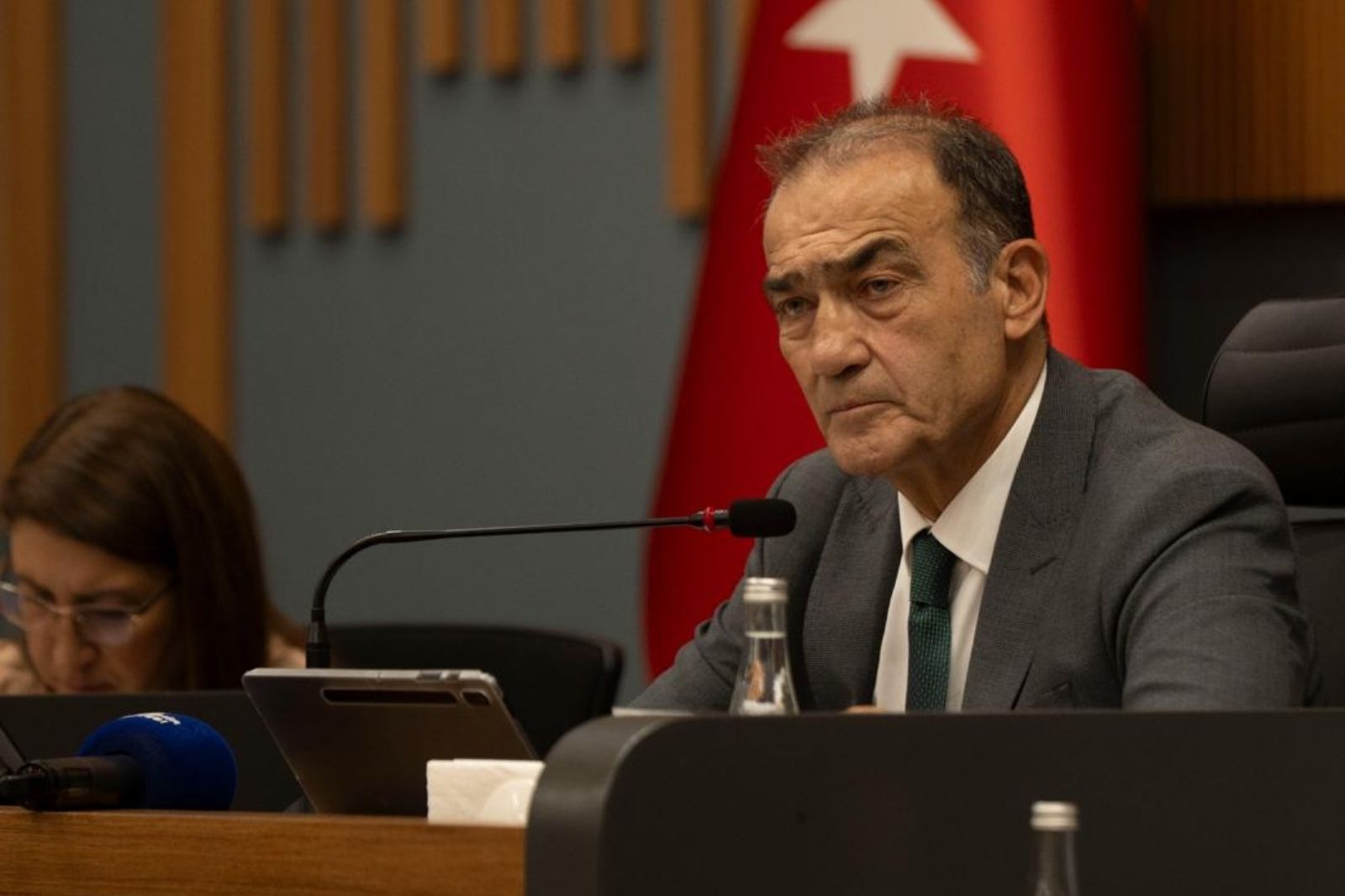 İzmir Büyükşehir Belediyesi, İZBAN’da 90 dakika uygulamasının kaldırılmasıyla ilgili eleştirilere