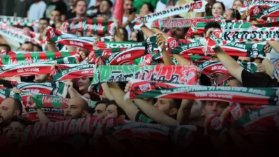 Karşıyaka, geçen sezondan yalnızca 2 oyuncuyu kadroda tutarken 12 yeni