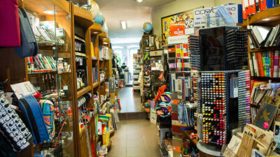 Okulların açılmasına sayılı günler kala veliler, artan kırtasiye ve servis