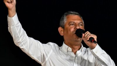 CHP Genel Başkanı Özgür Özel, Aydın’daki mitingde partiden AK Parti’ye