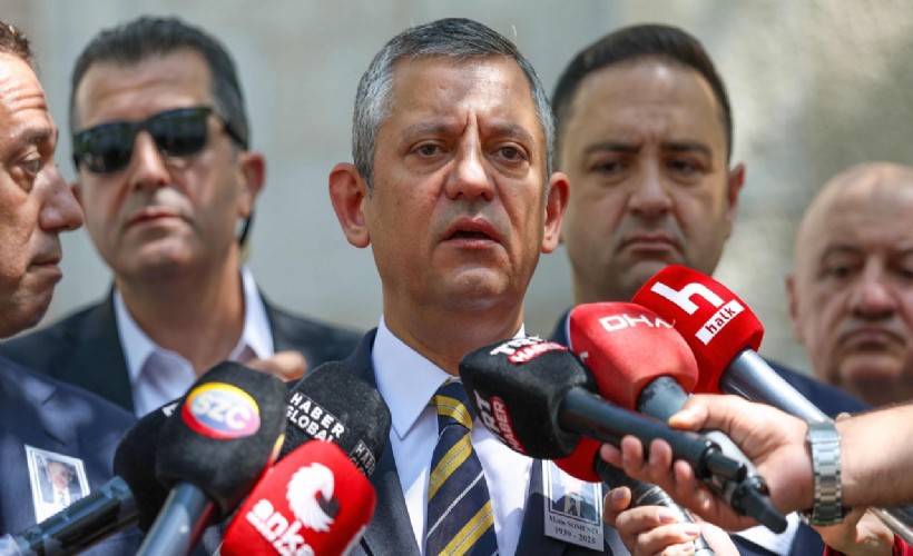 CHP Genel Başkanı Özgür Özel, TBMM’de çalışmalarını sürdüren Milli Dayanışma,