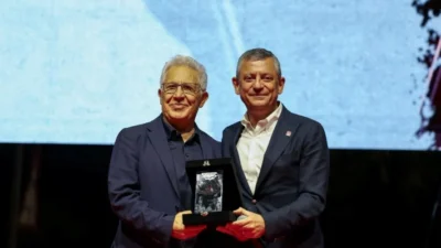 Sanatçı Zülfü Livaneli’ye Hacı Bektaş Veli Dostluk ve Barış Ödülü