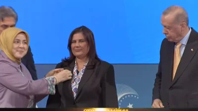 CHP’den istifa eden Aydın Büyükşehir Belediye Başkanı Özlem Çerçioğlu’nun AK