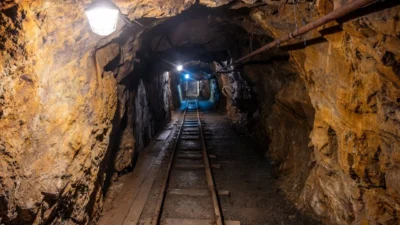 4.2 büyüklüğündeki depremin ardından El Teniente bakır madeninde meydana gelen