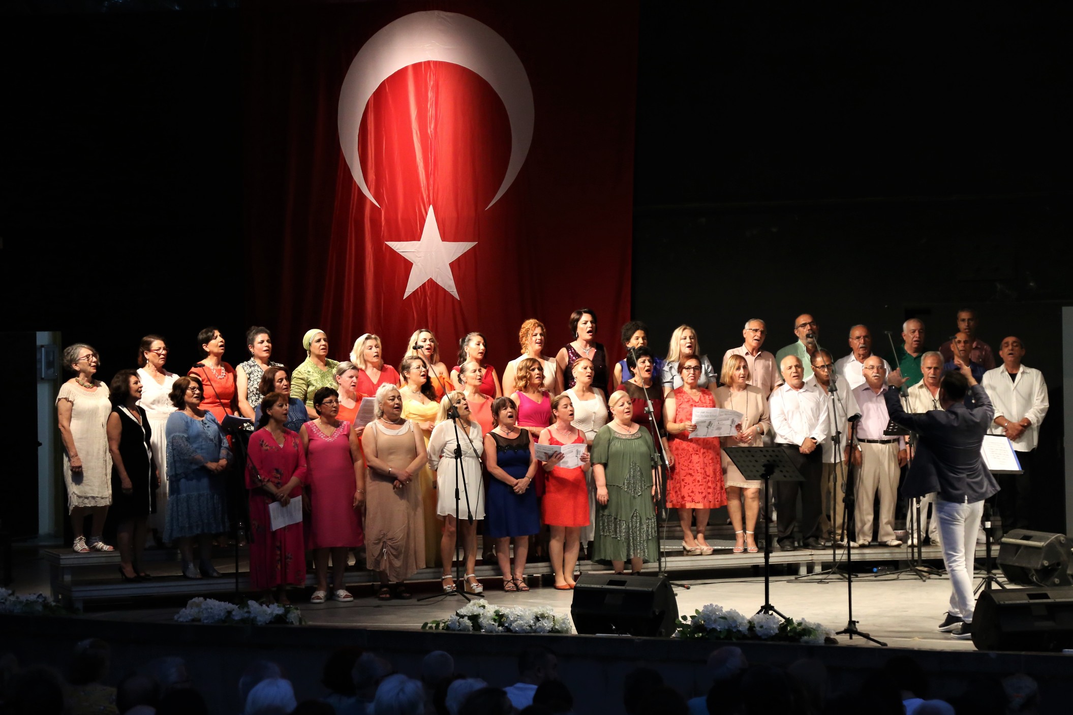 Bornova Belediyesi, 30 Ağustos Zafer Bayramı’nı 29 Ağustos’ta Aşık Veysel