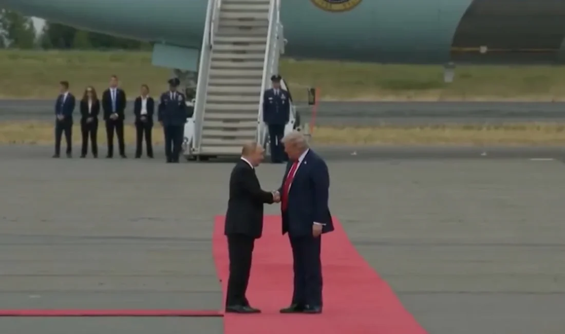 ABD Başkanı Donald Trump ve Rusya Devlet Başkanı Vladimir Putin,