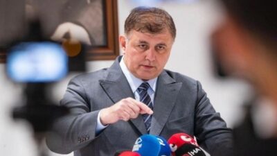 Balıkesir merkezli 6,1 büyüklüğündeki deprem İzmir’de de hissedildi. İzmir Büyükşehir