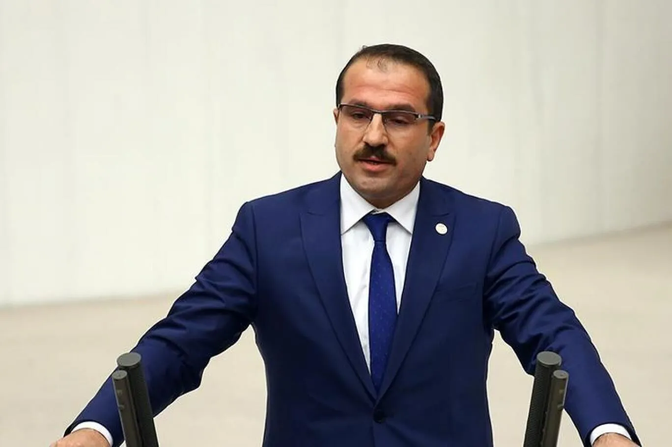 AK Parti İzmir Milletvekili Yaşar Kırkpınar, Çeşme yangınlarının ardından CHP’li