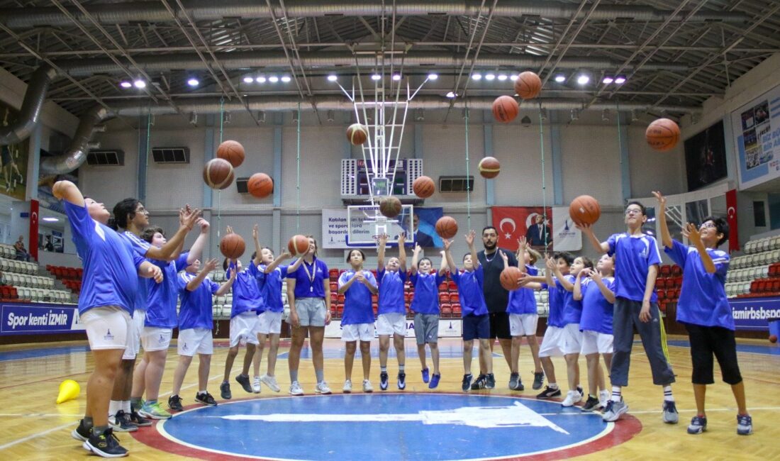 İzmir’de kış spor okulları başlıyor İzmir Büyükşehir Belediyesi’nin kış spor okulları 22 Eylül’de başlıyor.