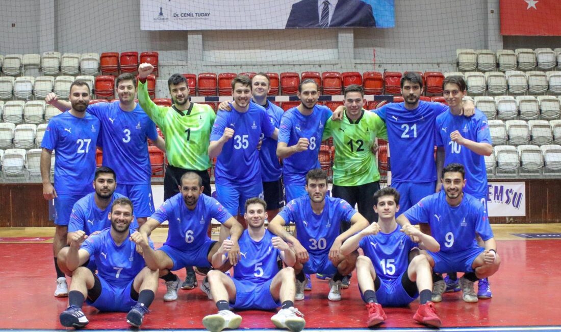 İzmir Büyükşehir Belediyesi Spor Kulübü ile Göztepe, erkekler hentbol ve