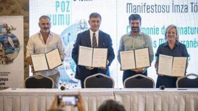 İzmir’de düzenlenen “Sürdürülebilir Bir Akdeniz İçin Kültür ve Ekolojik Dönüşüm