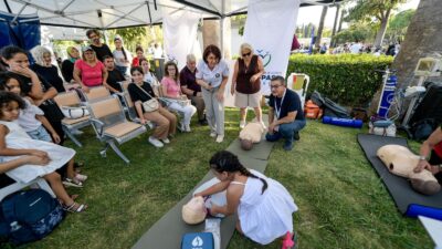 İzmir Büyükşehir Belediyesi, ani kalp durmalarında hayat kurtaracak otomatik elektroşok