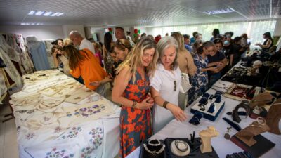 Karşıyaka Belediyesi’nin mahalle ve kurs merkezlerinde yeni dönem heyecanı başladı.