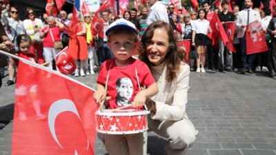 İzmir’in kurtuluşunun 103. yıl dönümü Karşıyaka’da gururla kutlanacak. Karşıyaka Belediyesi