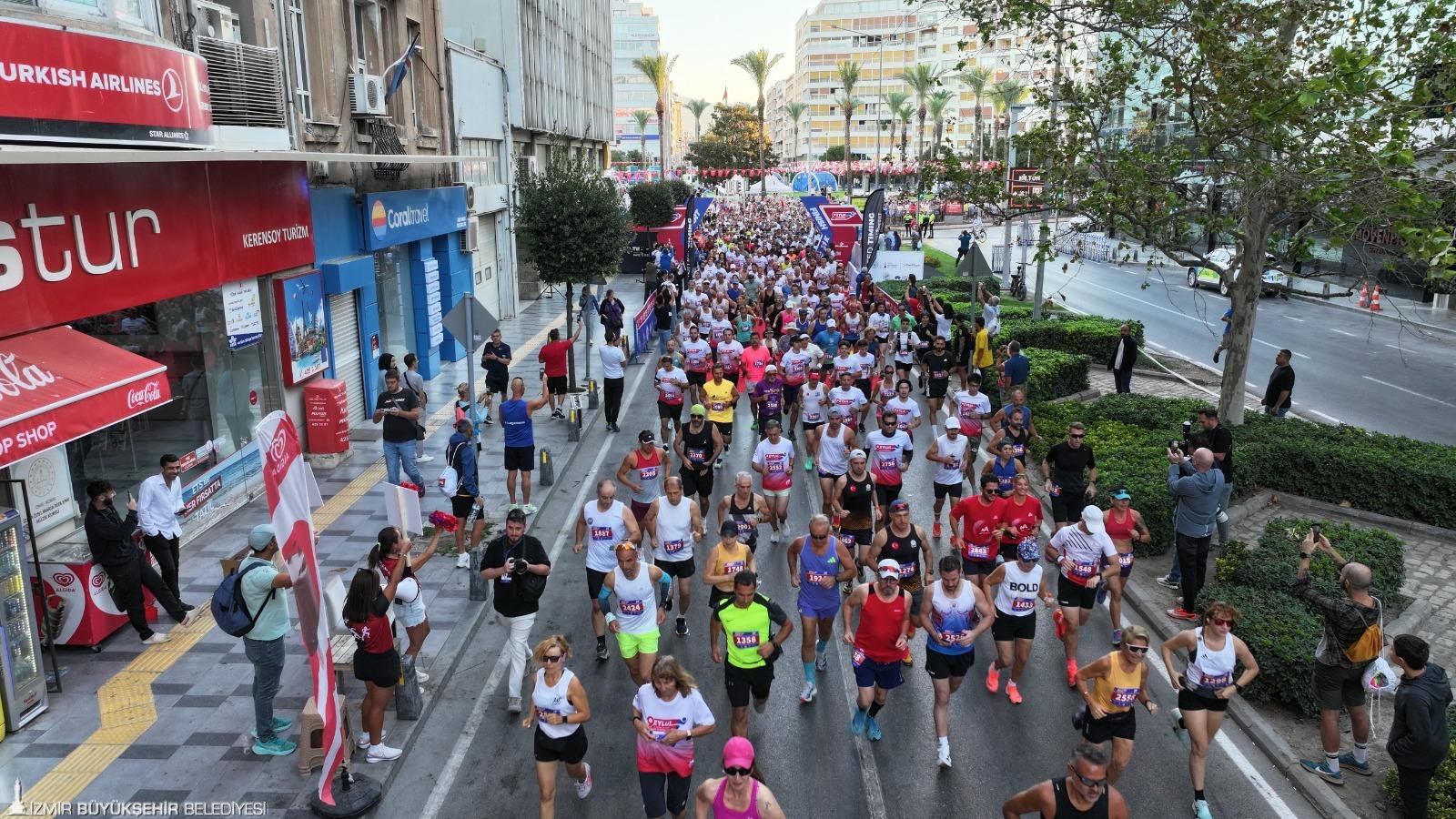 İzmir'in düşman işgalinden kurtuluşu onuruna bu yıl 13'üncüsü düzenlenen Uluslararası