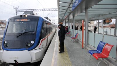 İzmir'de ulaşım maliyetlerini yüzde 50 artırdığı iddia edilen 90 dakika