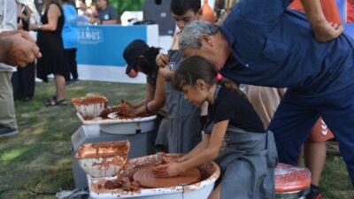 Menemen Belediyesi tarafından gerçekleştirilen 4. Uluslararası Menemen Çömlek Festivali, dolu dolu bir etkinlik