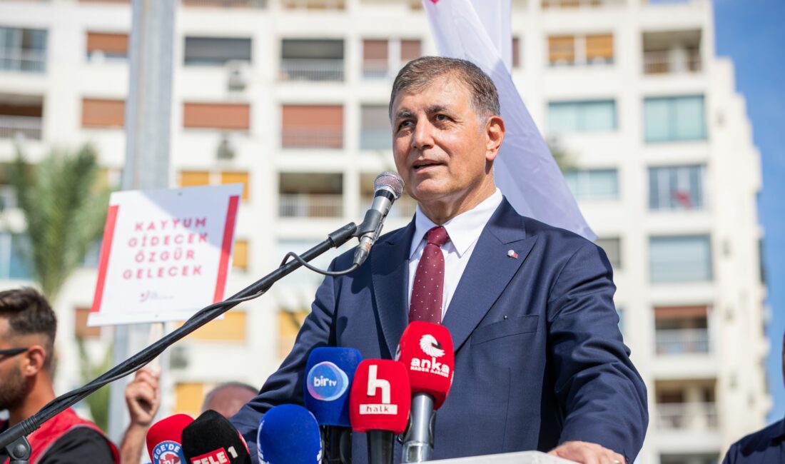 İzmir Büyükşehir Belediye Başkanı Dr. Cemil Tugay, İzmir’in kurtuluşunun 103’üncü,