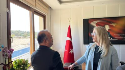 AK Parti İzmir Milletvekili Ceyda Bölünmez Çankırı, Güzelbahçe Kaymakamı’nı ziyaretinde