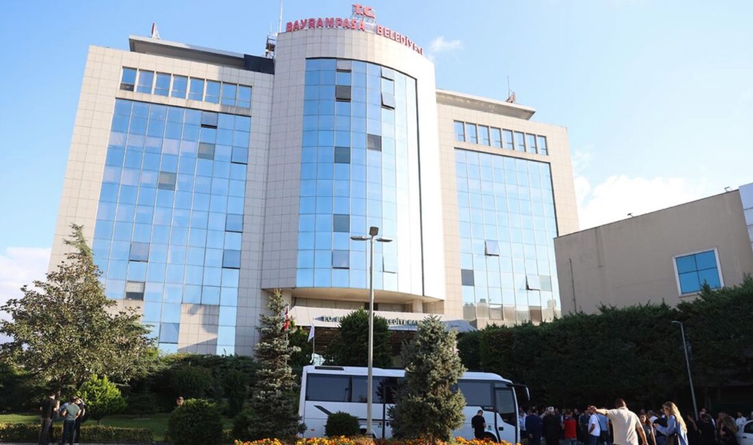 Bayrampaşa Belediyesi Meclisi’nde CHP sıralarında yer alan Kerim Güler, partisinden