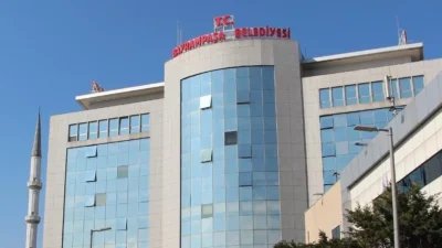 Bayrampaşa Belediyesi’ne yönelik yolsuzluk soruşturmasında 3 kişi daha gözaltına alındı.