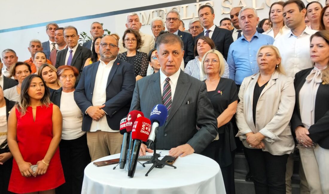 CHP Grup Sözcüsü Yurdakul ve İzmir Büyükşehir Belediye Başkanı Tugay,