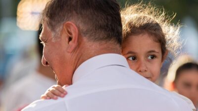 İzmir Büyükşehir Belediye Başkanı Dr. Cemil Tugay, kentin farklı noktalarında