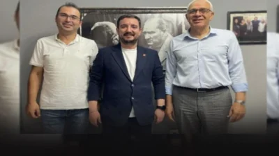 Bayraklı'da kongre öncesi heyecan dorukta: İki aday birleşerek Cevat Eren
