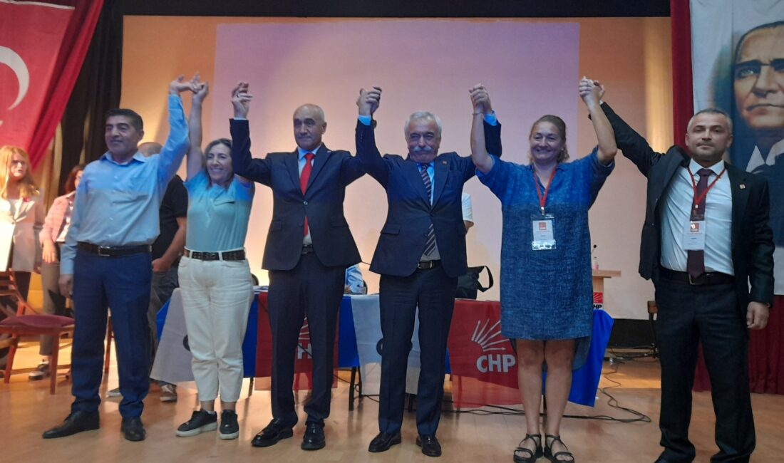 CHP Foça İlçe Başkanlığı seçimi nefes kesti. İki adaylı yarışta